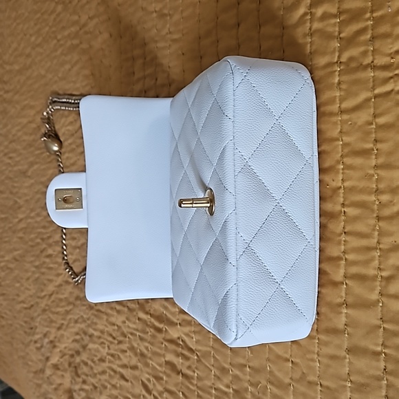 NEW Chanel White Caviar Shoulder Mini Flap Bag Gold Heart 10601 AUTHENTIC NWT - Picture 8 of 17